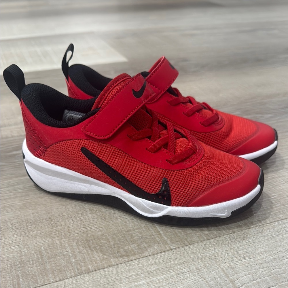 Nike Omni Multi-CourtLittle Kids' Shoes Red Size 12.5C